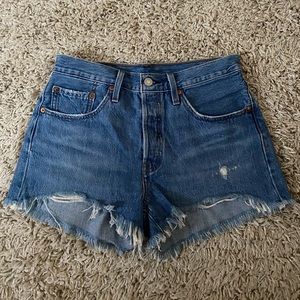 Levi’s Breeze 501 Denim Shorts Size 27